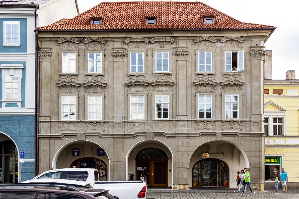 Olomouc Travel Guide 2026: Best Views, Walks & Day Trips